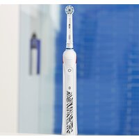 Oral-B Smart 4 4000N Teen D601.523.3 (белый) Image #3